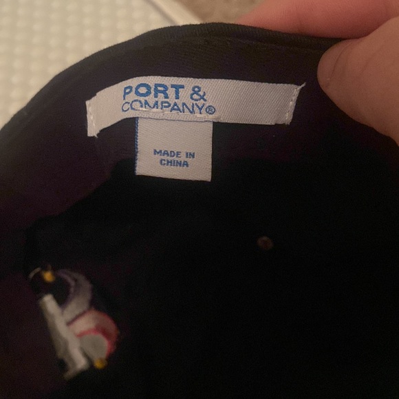 Lightly worn Motley Fool baseball cap - Picture 3 of 3